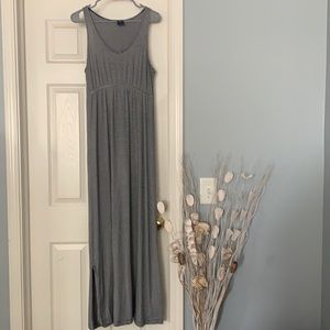Gap maternity maxi dress